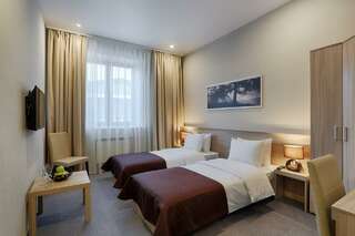 Отель Маркс Иркутск Номер стандарт с 2 односпальными кроватями (с завтраком)-1