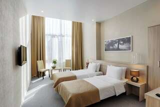 Отель Маркс Иркутск Улучшенный двухместный номер с 2 отдельными кроватями-1