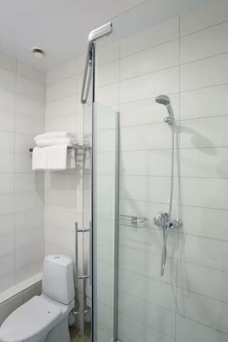 Отель Маркс Иркутск Номер стандарт с 2 односпальными кроватями (с завтраком)-2